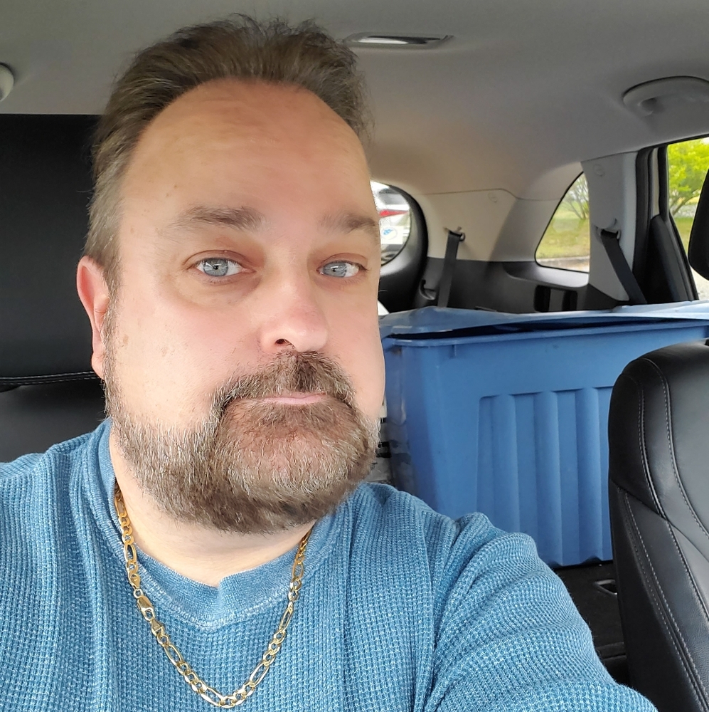 Meet your Posher, Marc Anthony